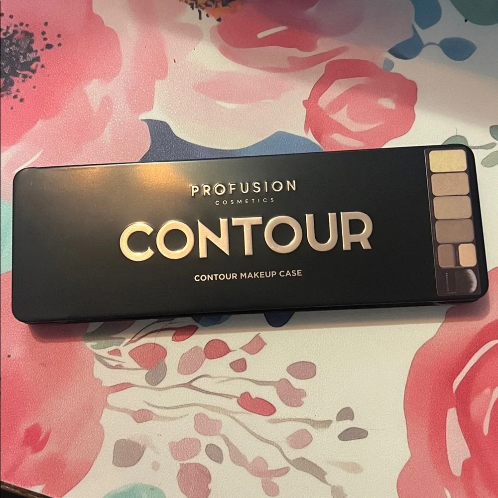 Profusion Cosmetics Contour Makeup Case - New In Box